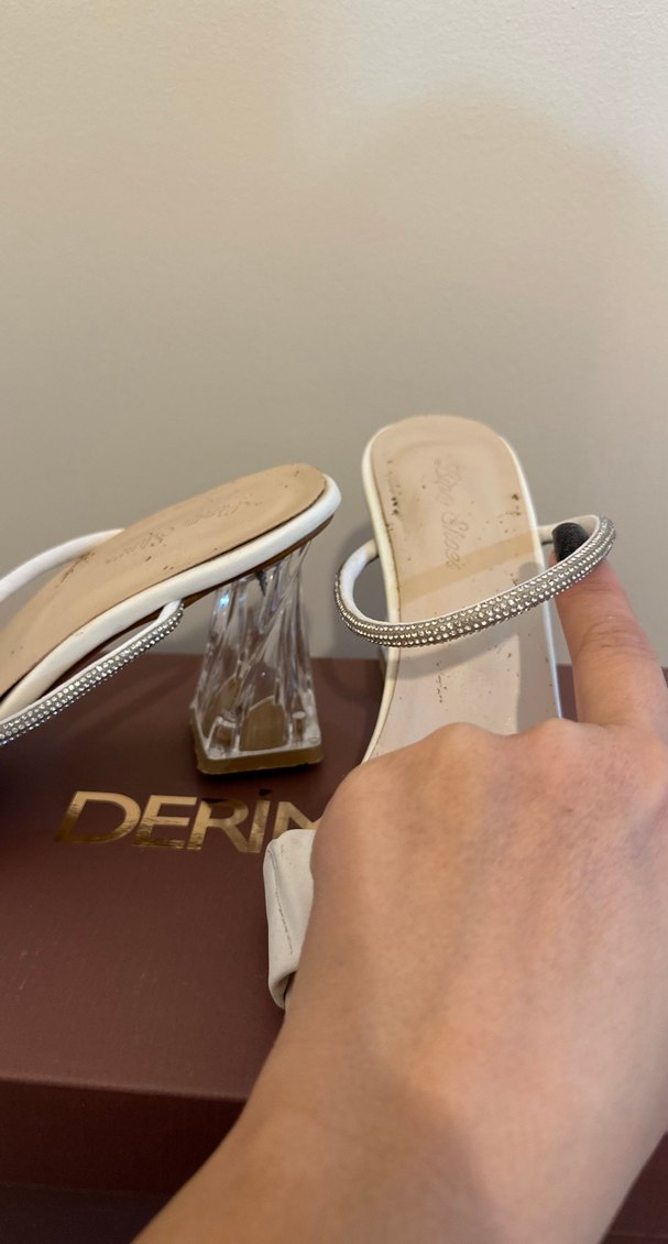 Beyaz Ruffle Detaylı Kadın Topuklu Terlik - Görsel 3