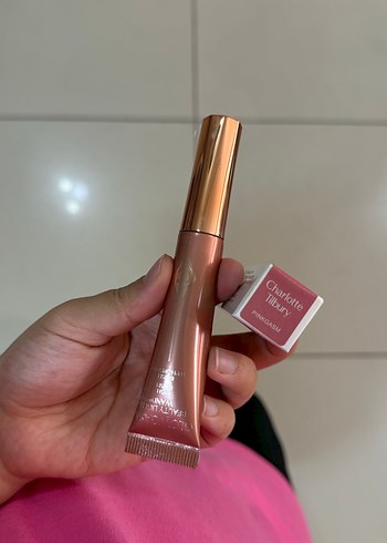  Beden Charlotte Tilbury Parlak pinkgasm allık