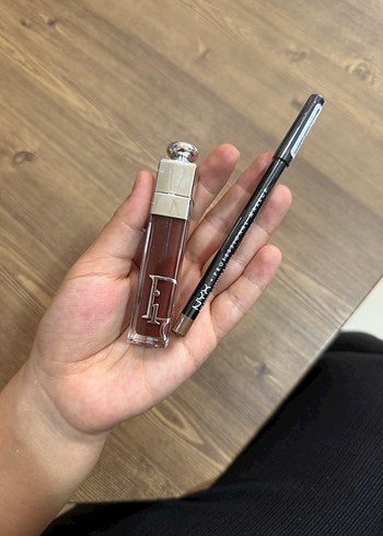 Beden Dior 020 ve nyx kalem Lip kombo
