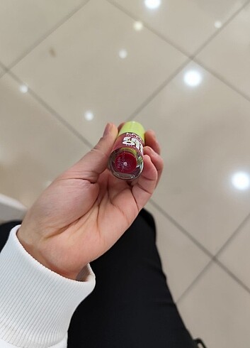 NYX Nyx 04 dudak yağı