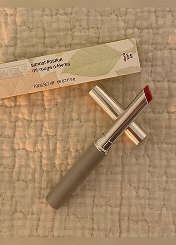Clinique Pink honey lip stick ???? 