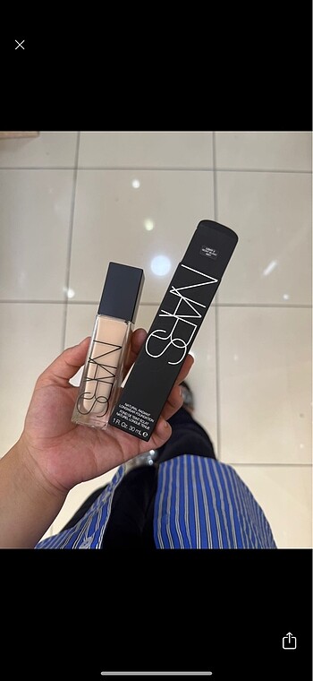 Nars light 2.5 fondöten