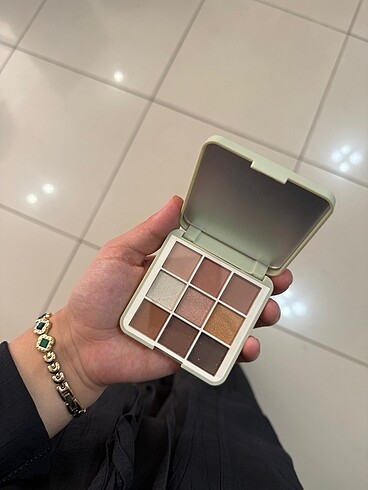 Kiko Kiko 9lu far paleti????