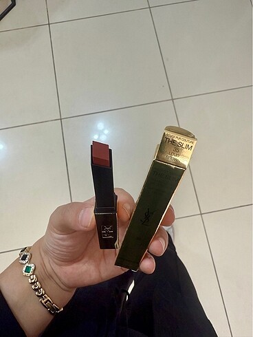 Diğer Ysl 35 no lip stick ruj