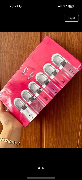 Gloss set