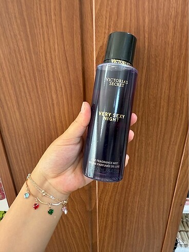 Victoria secret sprey