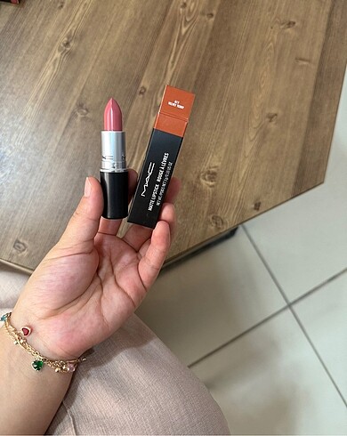 Mac velvet teddy ruj