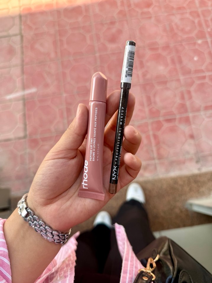 Toats Lip Gloss ve nude truffle Dudak Kalemi - Görsel 3
