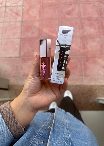 Fenty Glow Heat 03 gloss - Görsel 3