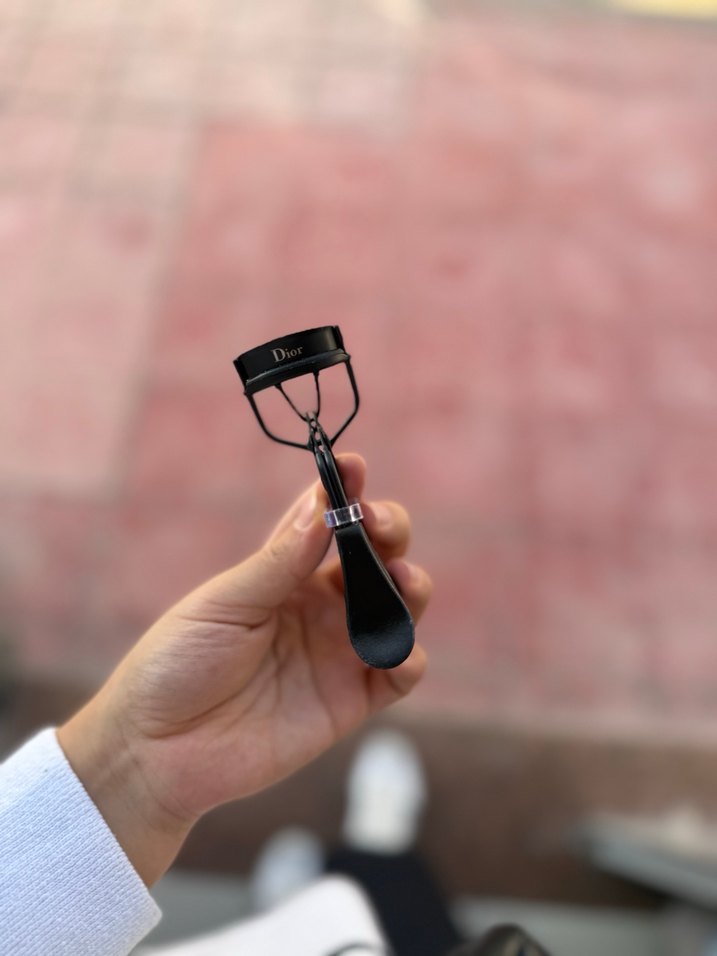 Dior Siyah Kirpik Kıvırıcı - Görsel 4