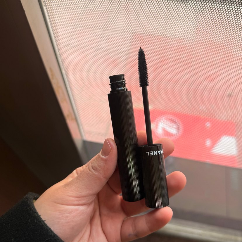 Chanel Le Volume Siyah Maskara 10 Noir - Görsel 2