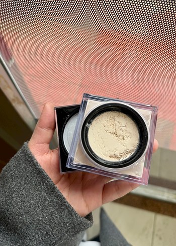 HUDA BEAUTY pound cake pudra - Görsel 4
