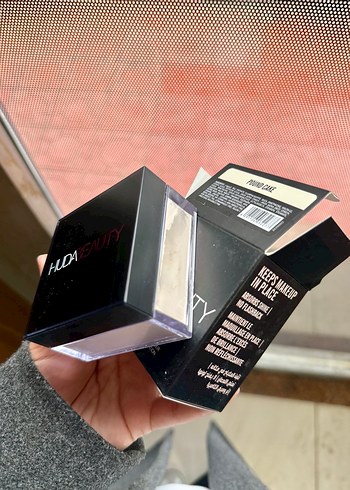 HUDA BEAUTY pound cake pudra - Görsel 8