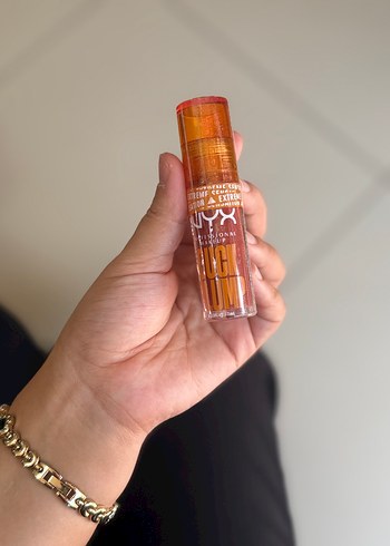 NYX 08 dump gloss