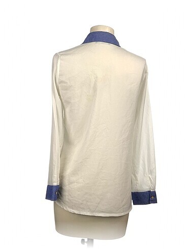 m Beden PreLoved Gömlek %70 İndirimli.