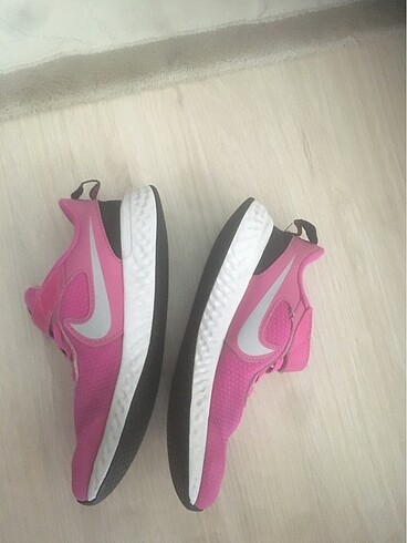 Nike Nıke ayakkabı