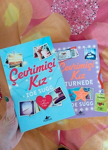 Çevrimiçi Kız ve Çevrimiçi Kız Turnede
