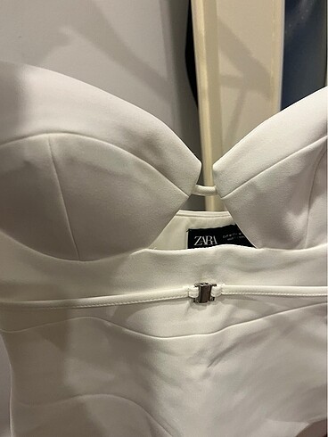 Zara etiketli ust