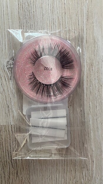 İpek takma kirpik ve yapıştırıcı şerit - Görsel 3