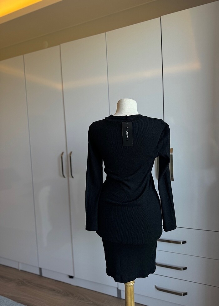 Kışlık Siyah Elbise - Görsel 3