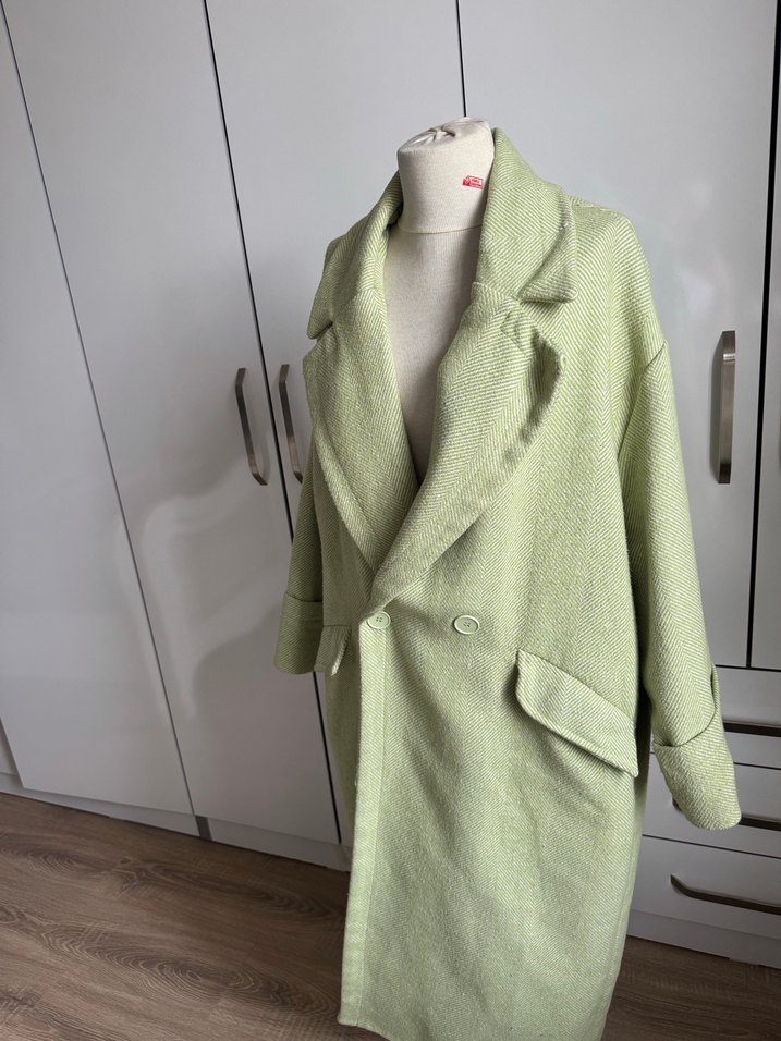 Yeşil Maxi Yün Düğmeli Hamile Kabanı - Görsel 3