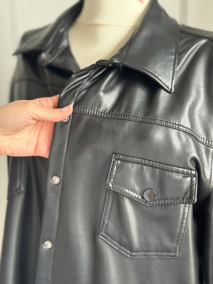 Düğmeli Siyah Deri Kadın Ceket - Görsel 4