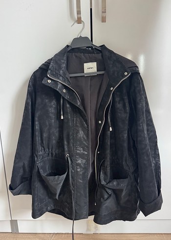 Desenli Deri Görünümlü Ceket - Görsel 2