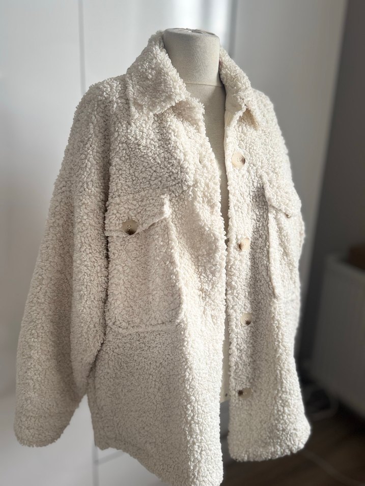 Beyaz Peluş Kadın Midi Ceket - Görsel 2
