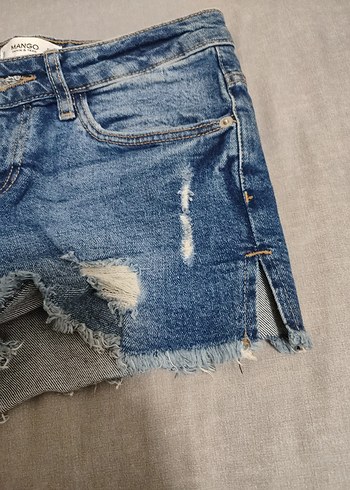 Kadın Koyu Mavi Düğmeli Mini Denim Şort - Görsel 2