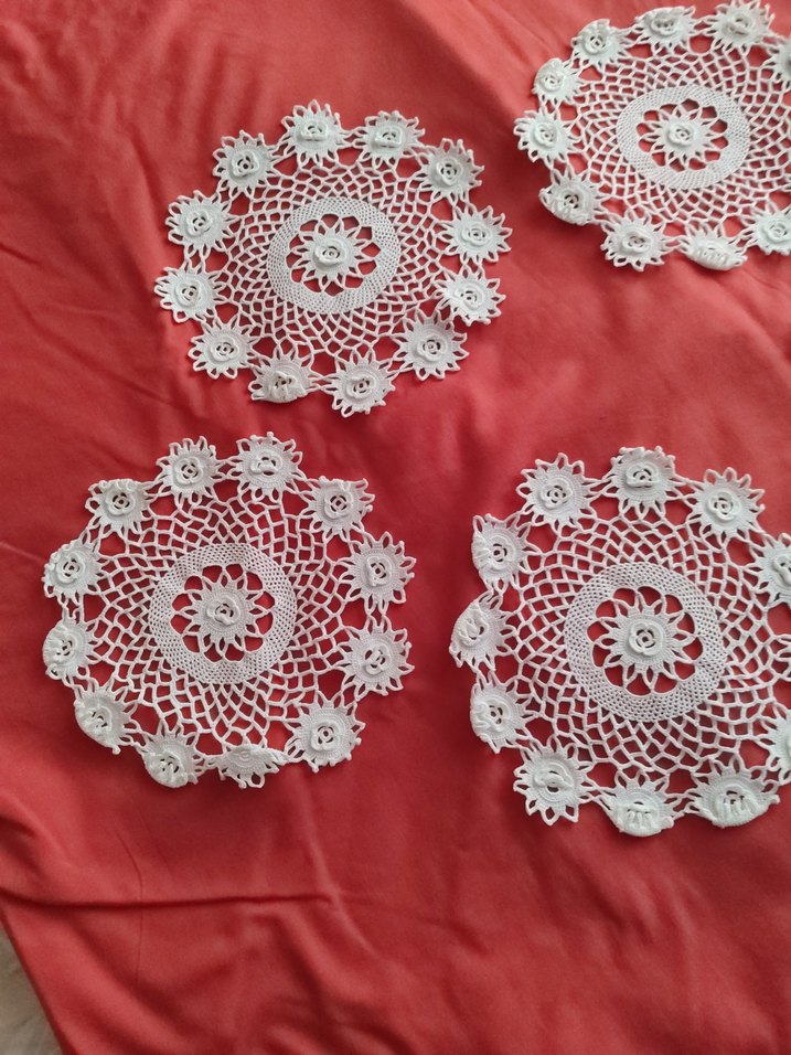 El Yapımı Beyaz Dantel Motifler - Görsel 3