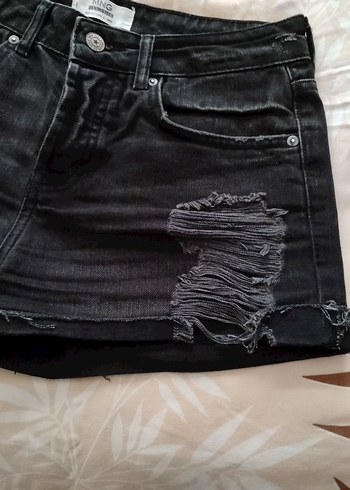 Siyah Yırtık Mini Kot Şort - Görsel 6