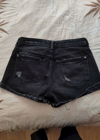 Siyah Yırtık Mini Kot Şort - Görsel 3