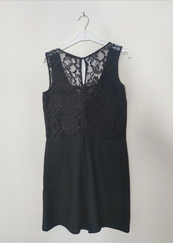 V Yaka Dantel Detaylı Siyah Mini Jumpsuit - Görsel 2