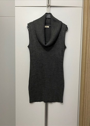 V Yaka Gri Kolsuz Triko Elbise - Görsel 7