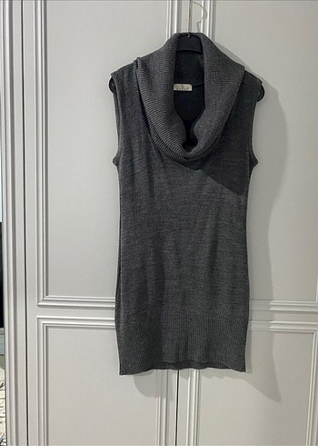 V Yaka Gri Kolsuz Triko Elbise - Görsel 4