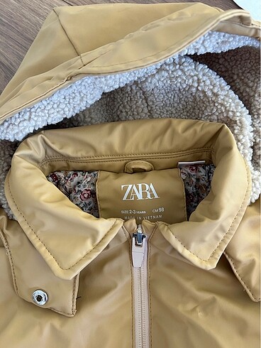 Zara Zara Yağmurluk