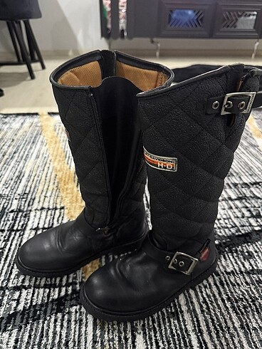 35 Beden siyah Renk Orijinal harley davidson çizme 34 ve 35 numaraya uygun