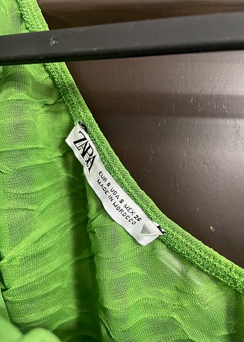 s Beden yeşil Renk Yeşil Drapeli bluz #zara