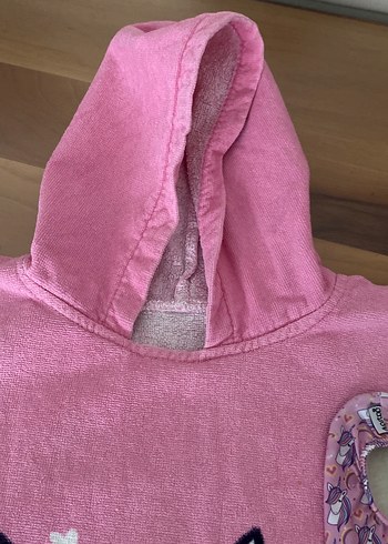 Kız Çocuk Pembe Kapüşonlu Bornoz ve Terlik - Görsel 4