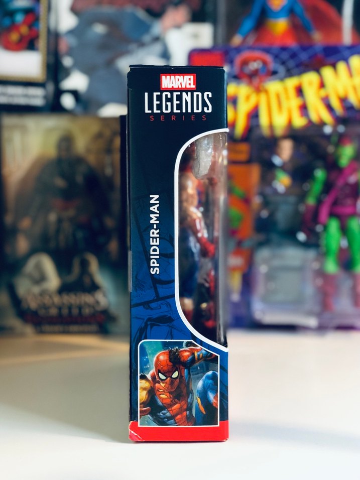 Marvel Legends: Spider-Man [Battle Damaged] - Görsel 3