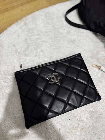 CHANEL CLUCH