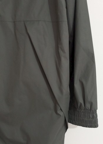 Koyu Yeşil Midi Boy Kadın Yağmurluk - Görsel 2