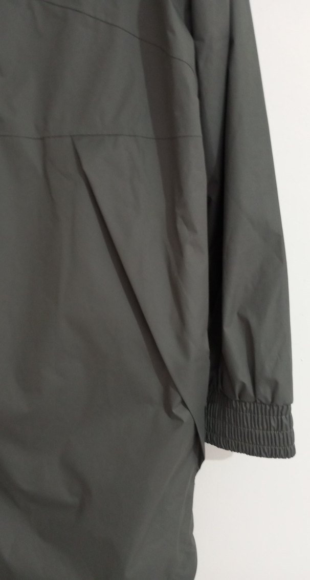 Koyu Yeşil Midi Boy Kadın Yağmurluk - Görsel 2