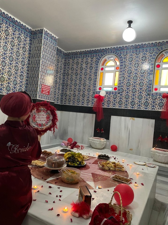 Bordo bride işlemeli kadın sabahlık birkez kulanıldı - Görsel 2