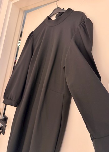 Siyah Midi Boy Yüksek Yakalı Kadın Kaban - Görsel 4