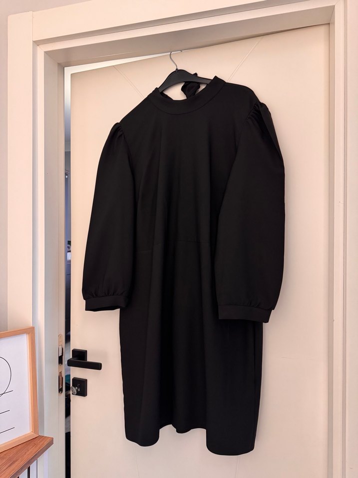 Siyah Midi Boy Yüksek Yakalı Kadın Kaban - Görsel 2