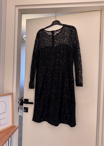 Dantel Detaylı Siyah Uzun Kollu Uzun Abiye Elbise - Görsel 5