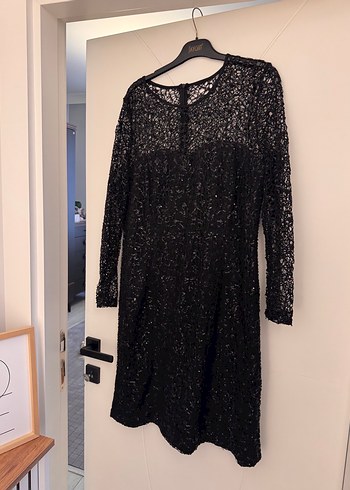 Dantel Detaylı Siyah Uzun Kollu Uzun Abiye Elbise - Görsel 4