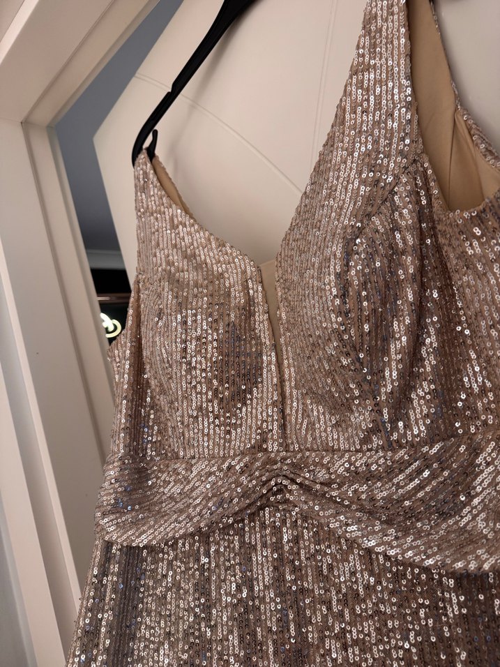 Bej Payetli Uzun V Yaka Abiye Elbise - Görsel 2