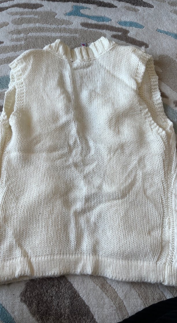 Beyaz Örgü  peluş Kolsuz Yelek - Görsel 4